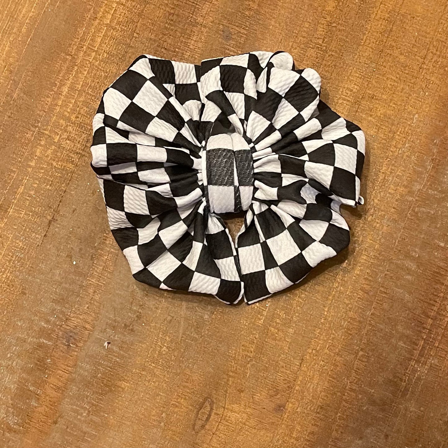 Checkers Messy Bows