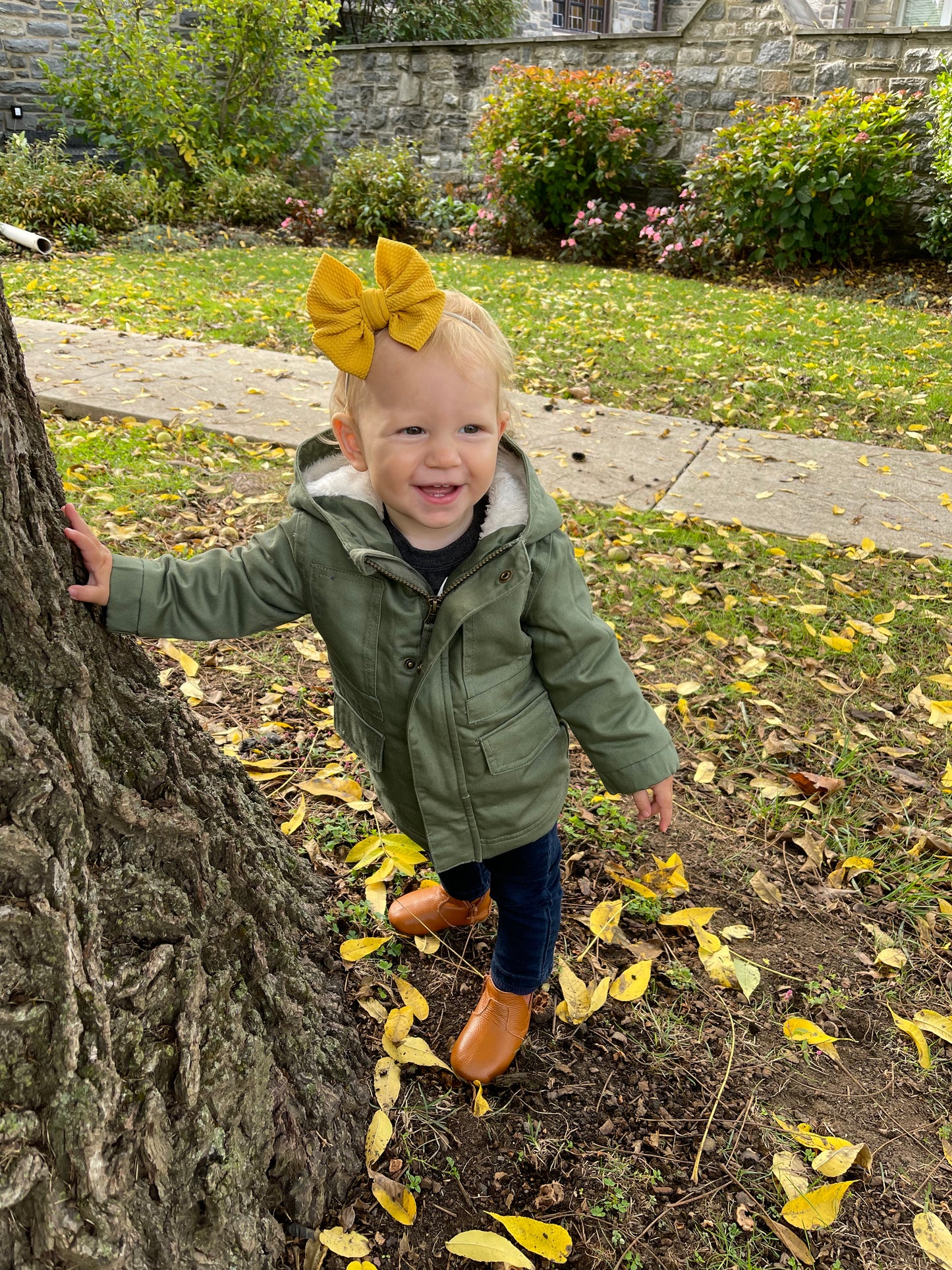 Mustard Bows