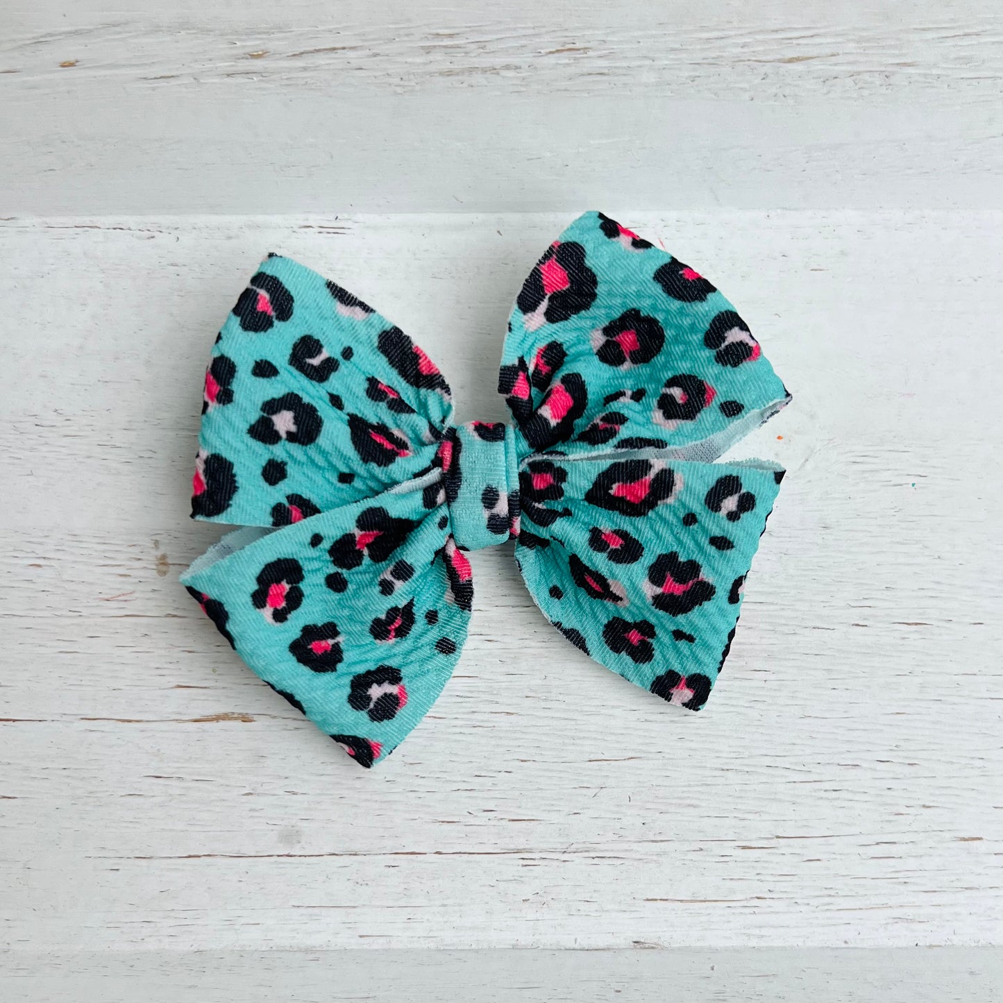 Holly Leopard Pinwheel