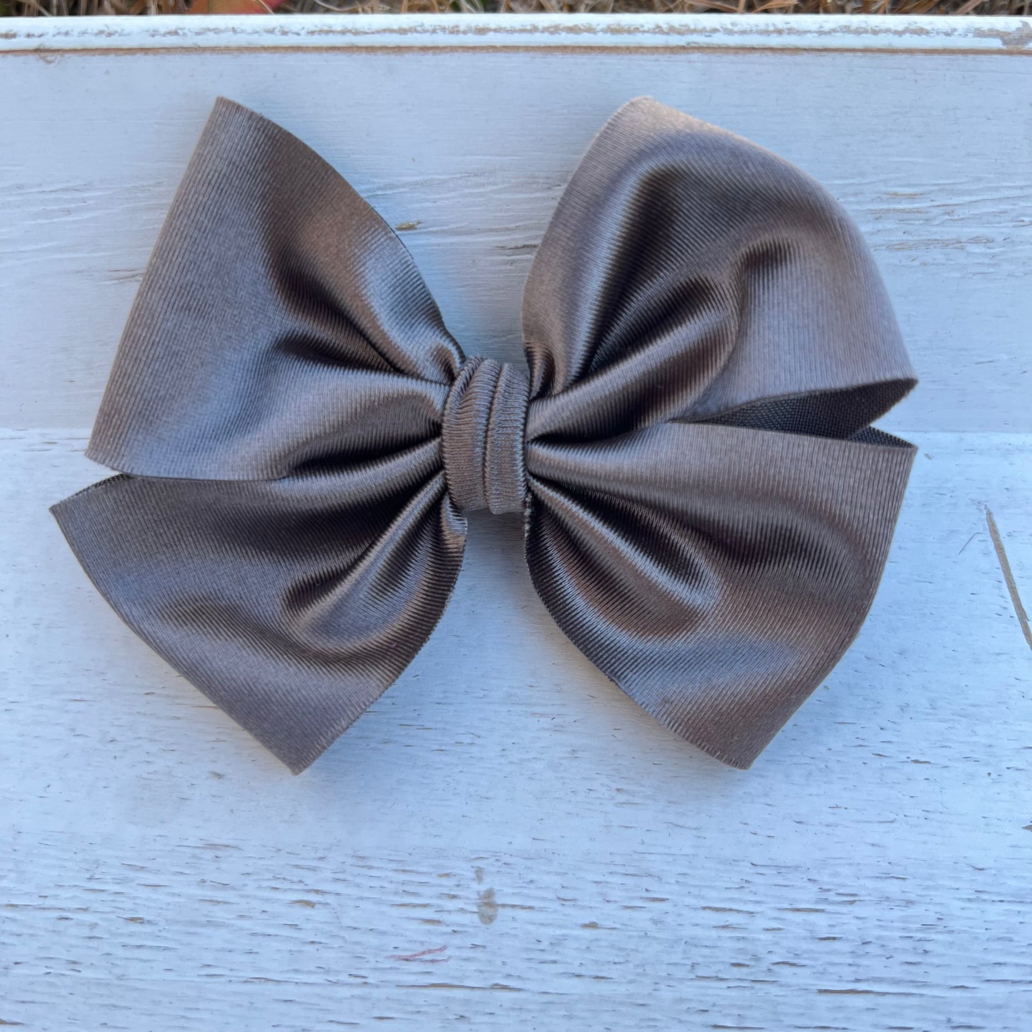 Greige Satin Pinwheel