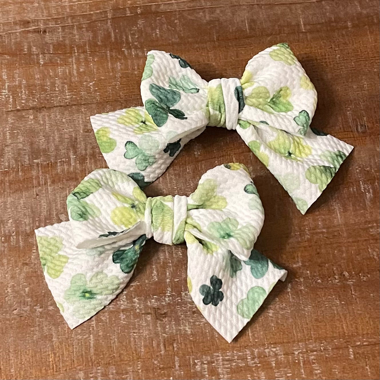 Watercolor Clover Pigtails