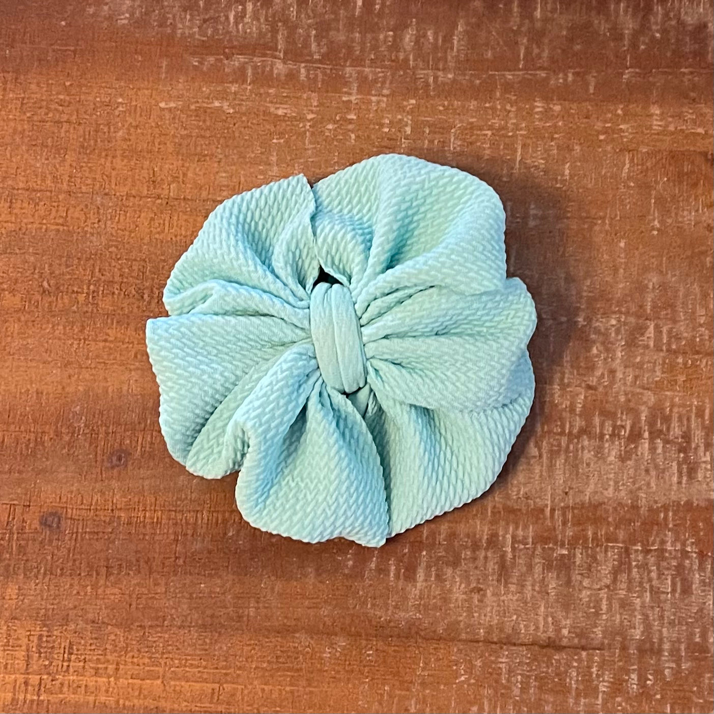 Jasmine Messy Bows