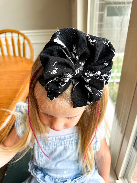 BW Marble Messy Bows