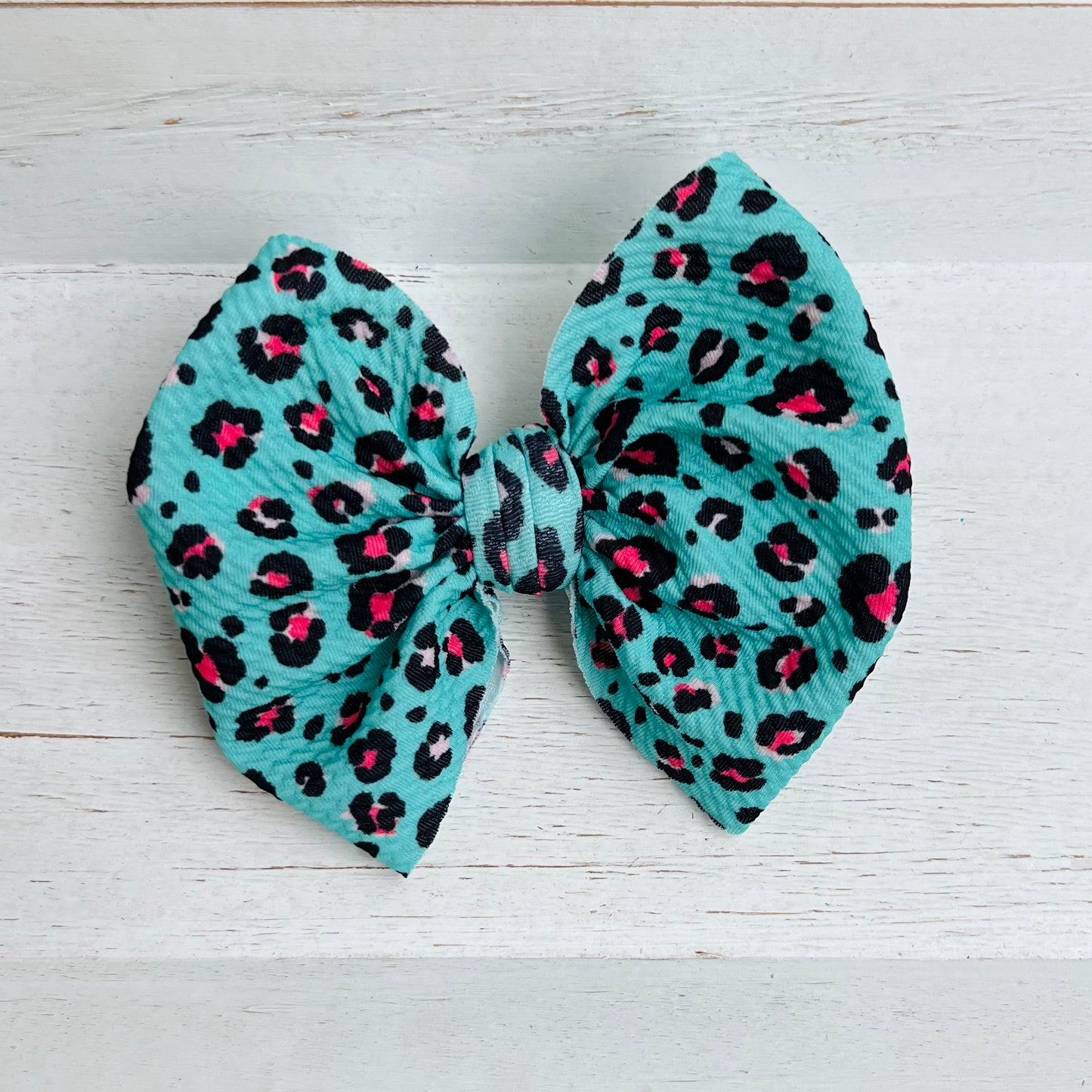 Holly Leopard Bows