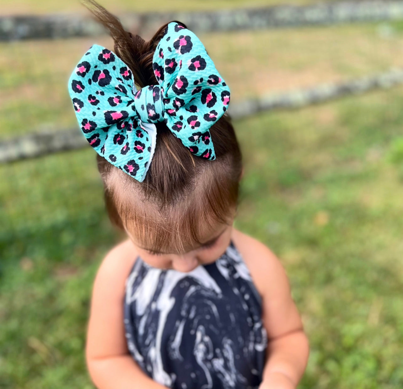 Holly Leopard Bows